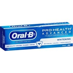 ORAL B Advanced Whitening Toothpaste 110g